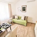 Rita - Charming 2plus2 Partialseaview Appartamento